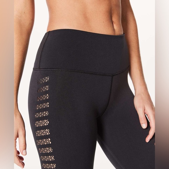 Lululemon - Reveal 7/8 Tight (Stripes 25") - 6 - Picture 6 of 10